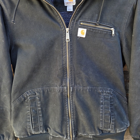 Carhartt Wildwood Jacket Seen on Yellowstone worn by Beth Dutton. Faded Black - Picture 2 of 8